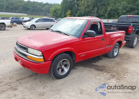 2000 Chevrolet S-10 Ls z USA, uszkodzony, nr VIN 1GCCS1442Y8163532